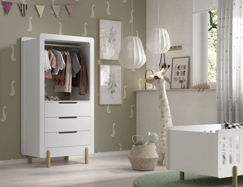 Armoire enfant blanche avec tiroirs soft-close et penderie