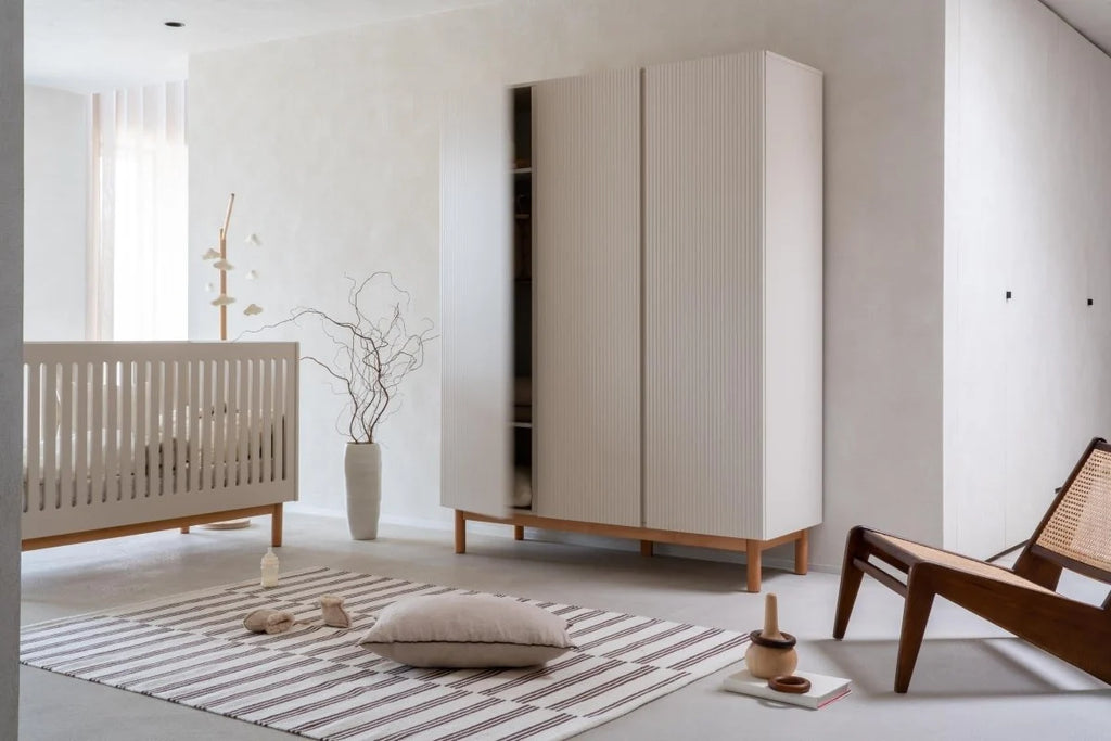 Grande armoire enfant argile 3 portes avec étagères et penderies