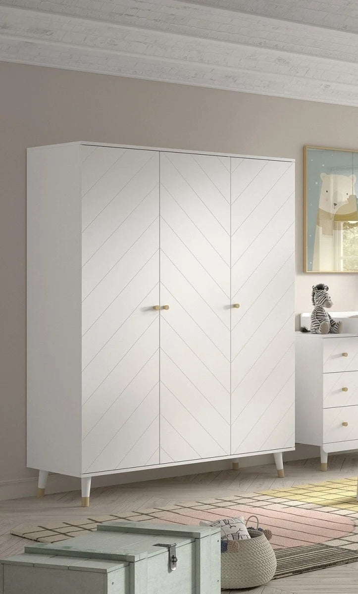 Armoire enfant blanche 3 portes avec étagères et tringle à vêtements