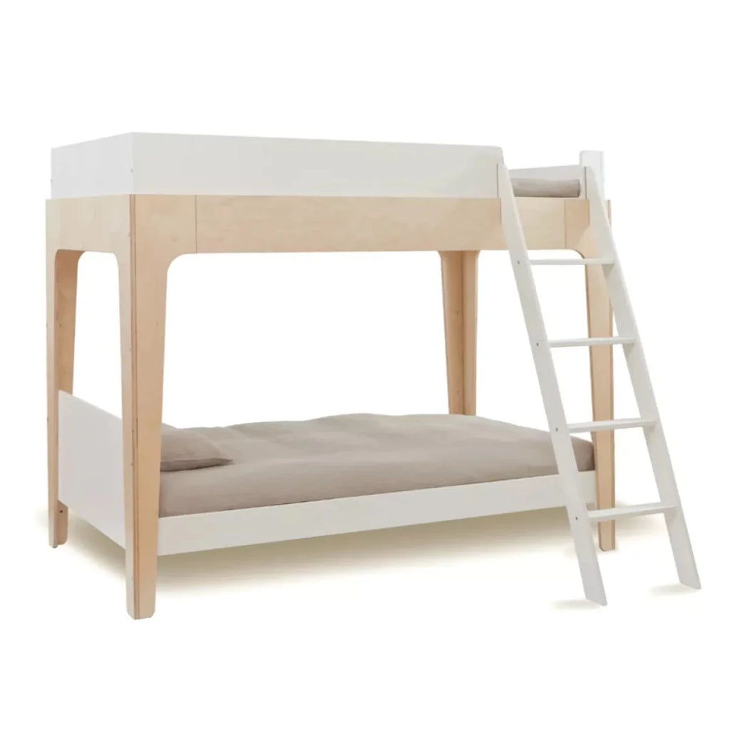 Lit superposé Perch Oeuf NYC 90x200 cm en bouleau avec échelle inclinée