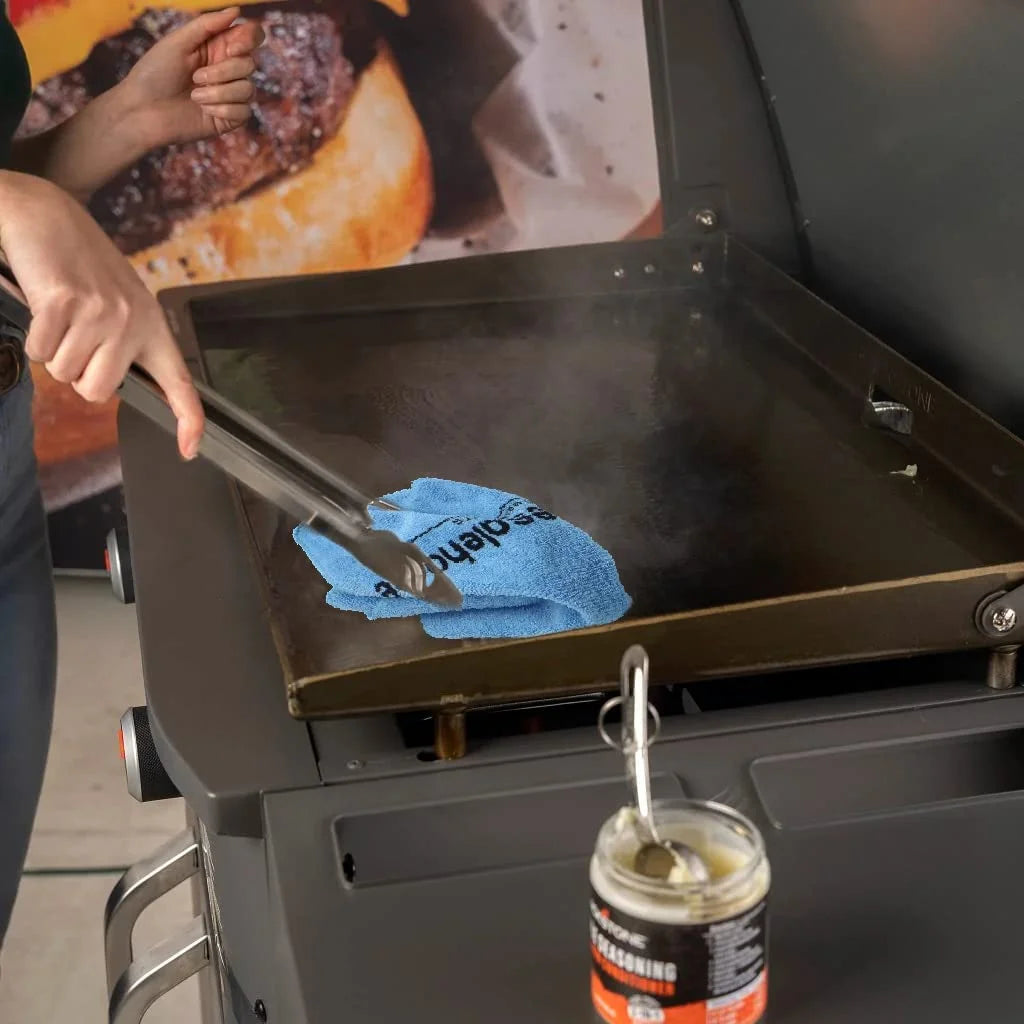 28 Inch Gas Griddle - 3 Burner Outdoor Flat Top Grill with Accessories