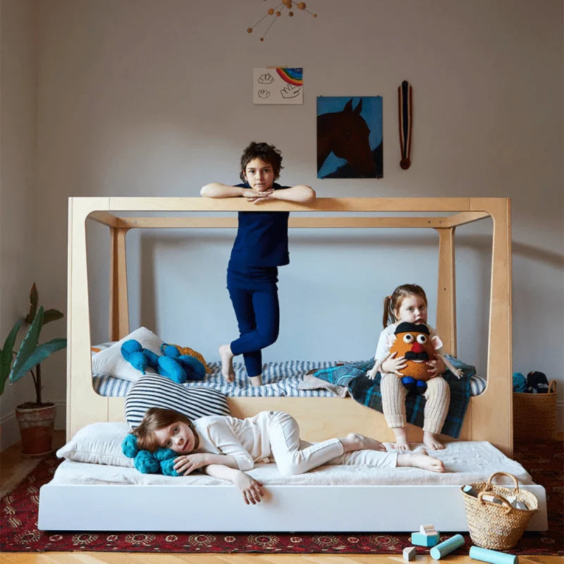 Lit mezzanine enfant 90x200 cm en bouleau avec échelle inclinée