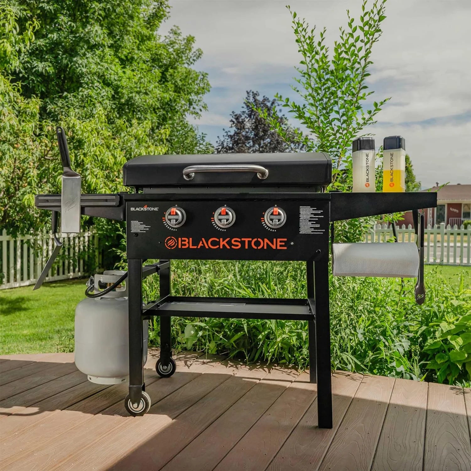 28 Inch Gas Griddle - 3 Burner Outdoor Flat Top Grill with Accessories