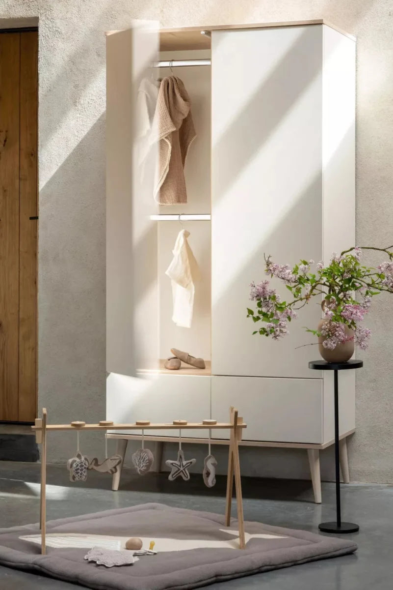 Armoire enfant argile 2 portes avec 2 tiroirs et penderie