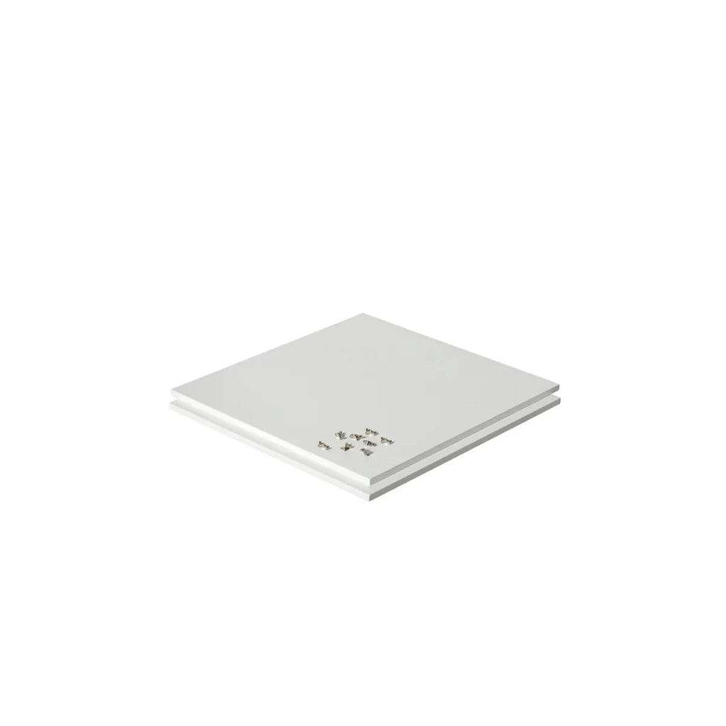 Armoire blanc et chêne 2 portes avec penderie, tiroirs et étagères ajustables