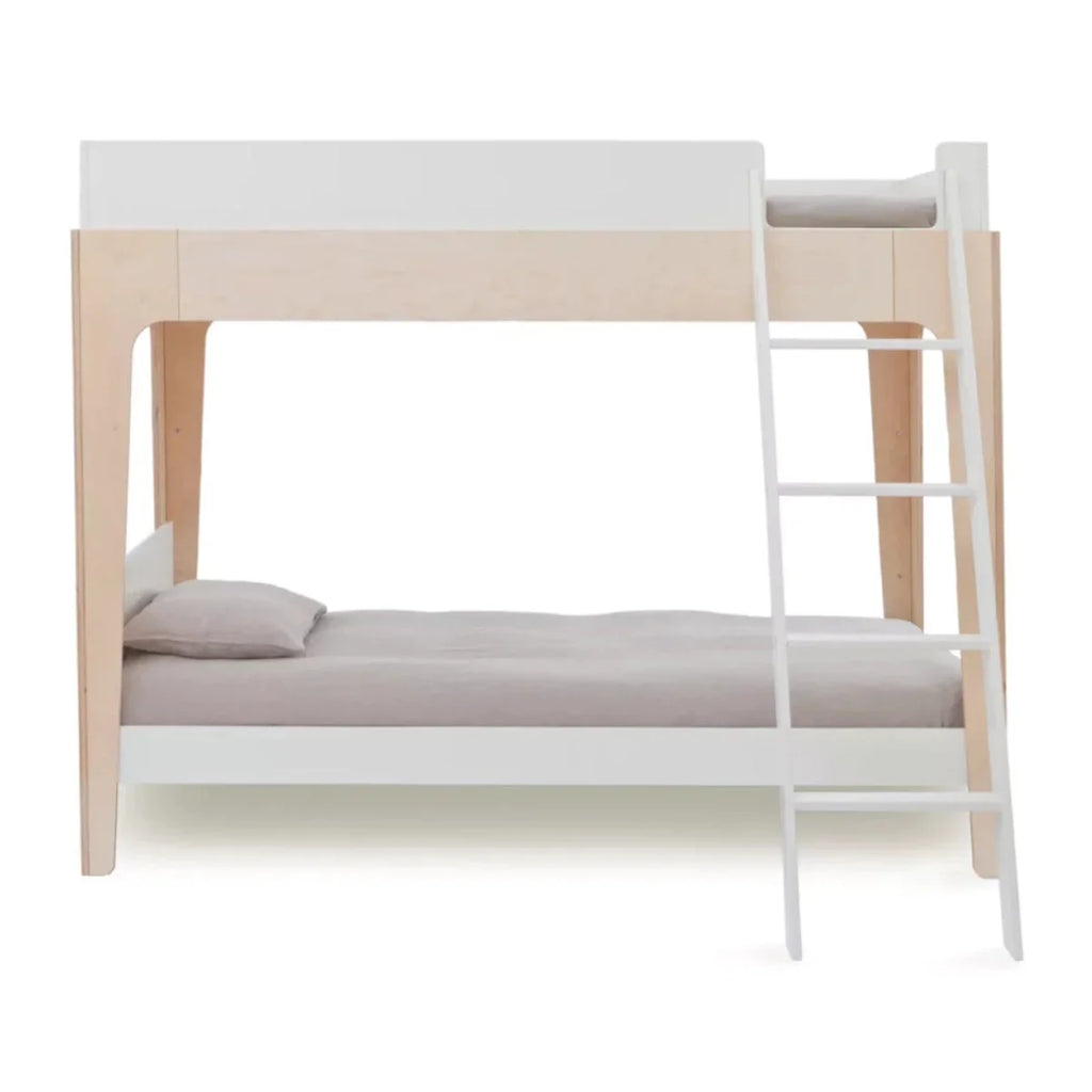 Lit superposé Perch Oeuf NYC 90x200 cm en bouleau avec échelle inclinée