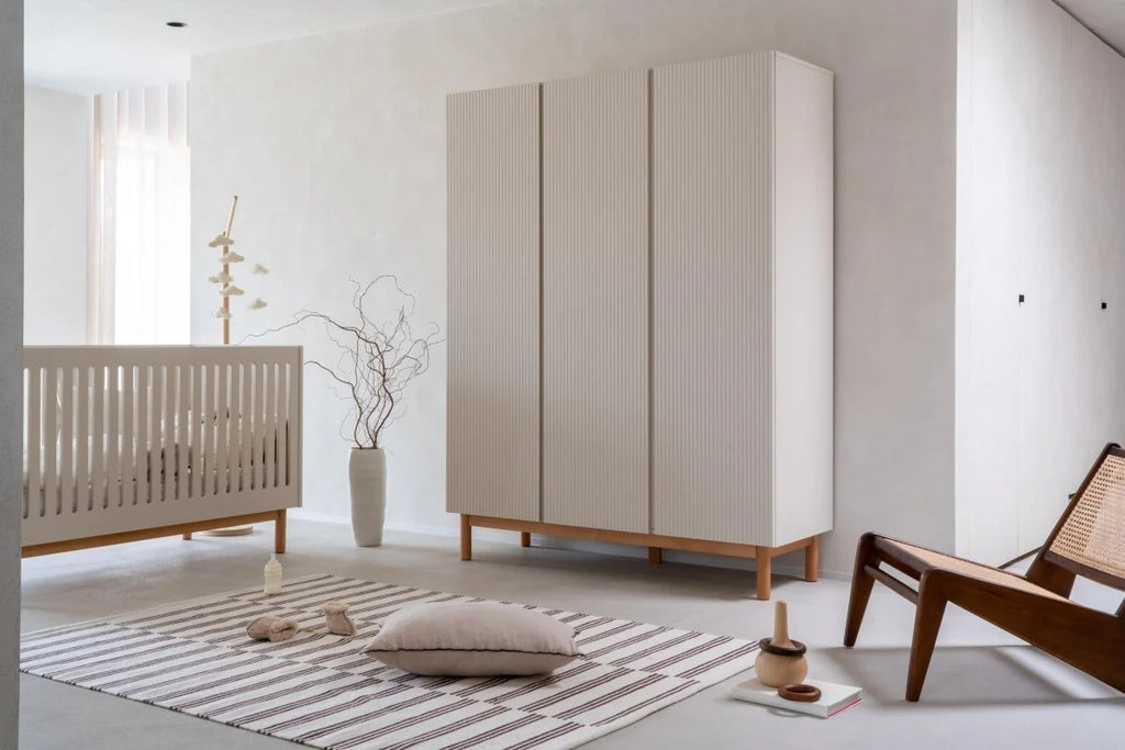Grande armoire enfant argile 3 portes avec étagères et penderies