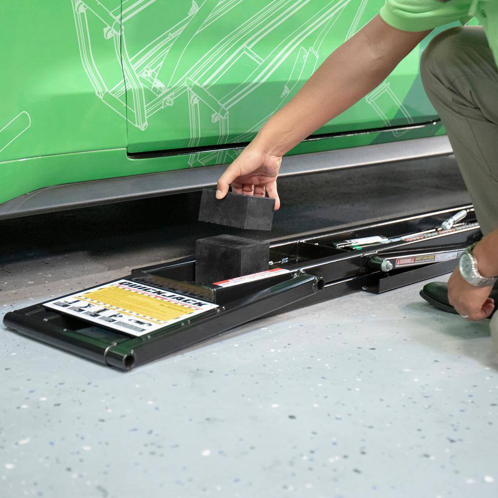 Portable 7,000 lb Vehicle Lift System for Trucks, SUVs & Cars, Hydraulic Garage Lift with Safety Locks, Lift Blocks & 110V Power