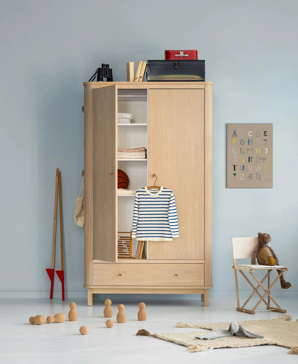 Armoire chêne 2 portes avec penderie, tiroir et étagères ajustables
